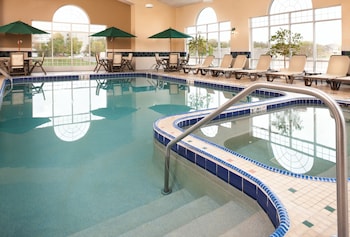 Country Inn & Suites By Radisson, Milwaukee West (Brookfield), Wi,Milwaukee>>Brookfield,3 star