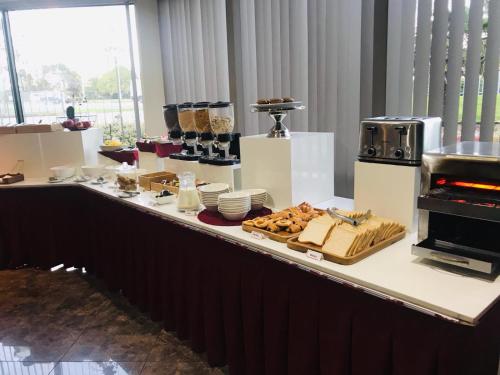 auckland airport kiwi hotel