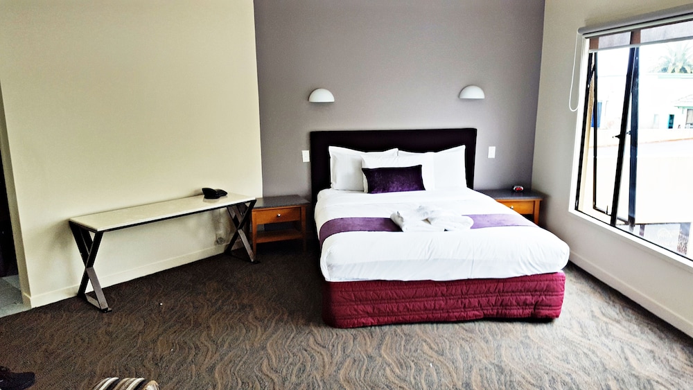 auckland airport kiwi hotel