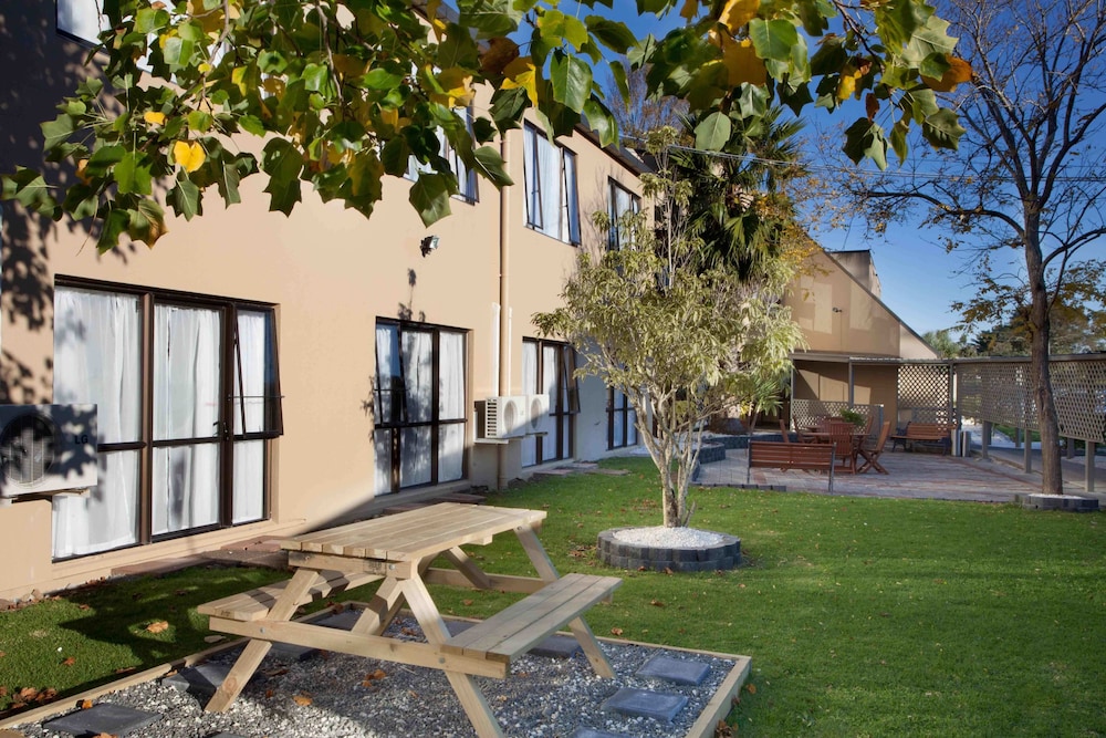 auckland airport kiwi hotel