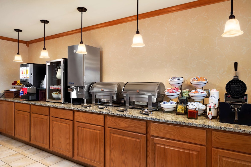 country inn and suites by radisson kenosha pleasant prairie