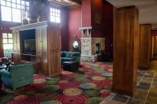 holiday inn pewaukee milwaukee west by ihg
