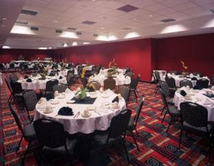 holiday inn pewaukee milwaukee west by ihg