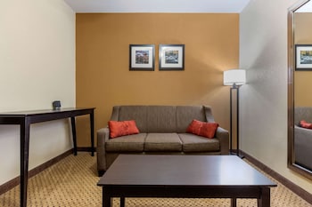 comfort inn and suites kenosha pleasant prairie