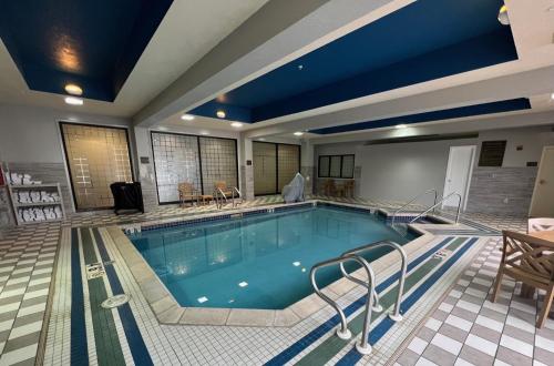 Comfort Inn & Suites Kenosha-Pleasant Prairie,Milwaukee>>Kenosha,3 star