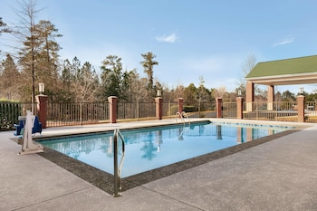 four points by sheraton raleigh arena