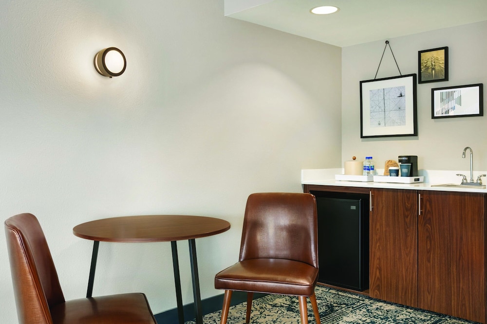 four points by sheraton raleigh arena