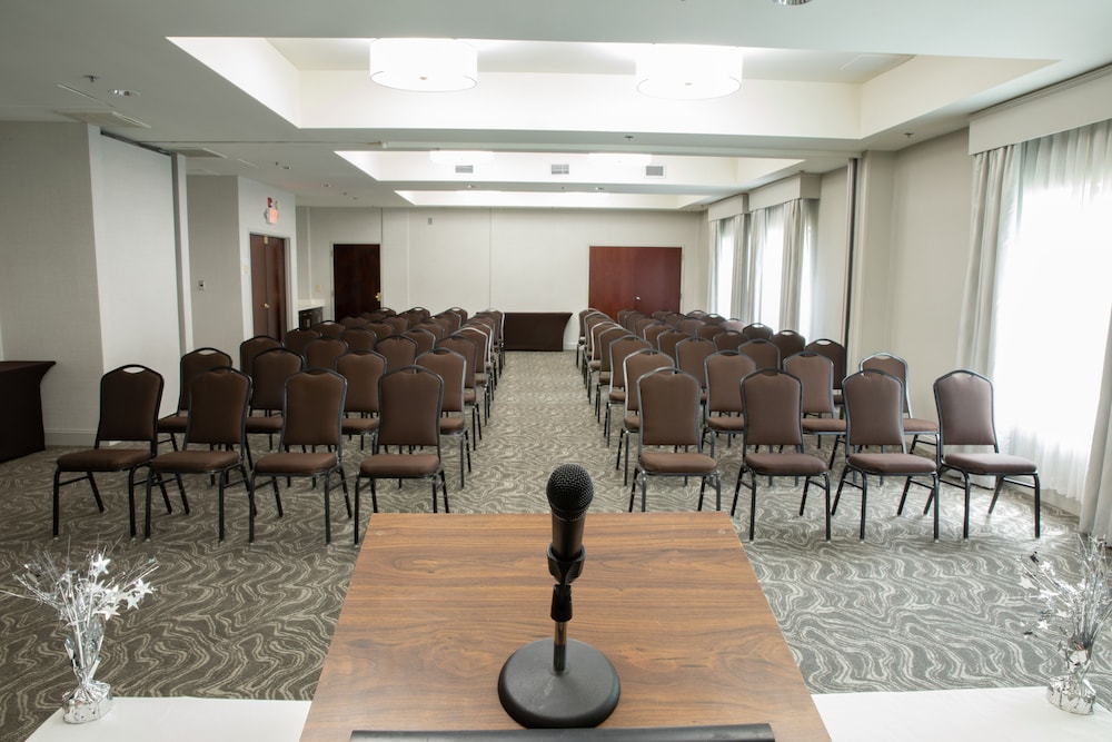 holiday inn hotel and suites raleigh cary by ihg
