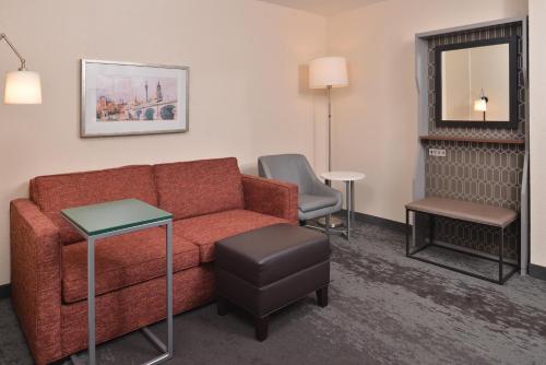 holiday inn hotel and suites raleigh cary by ihg