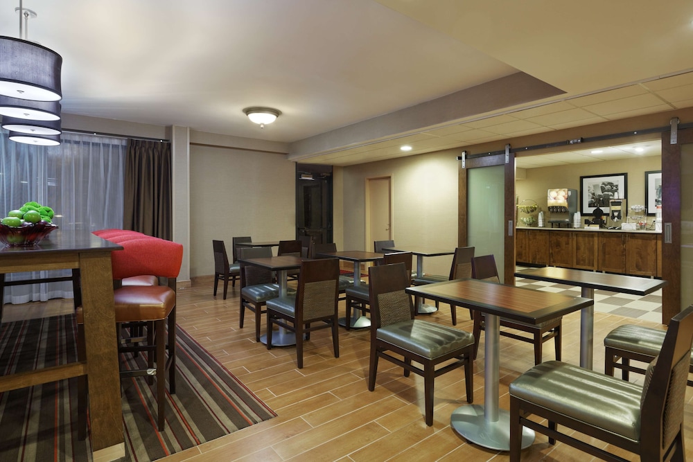 hampton inn raleigh cary