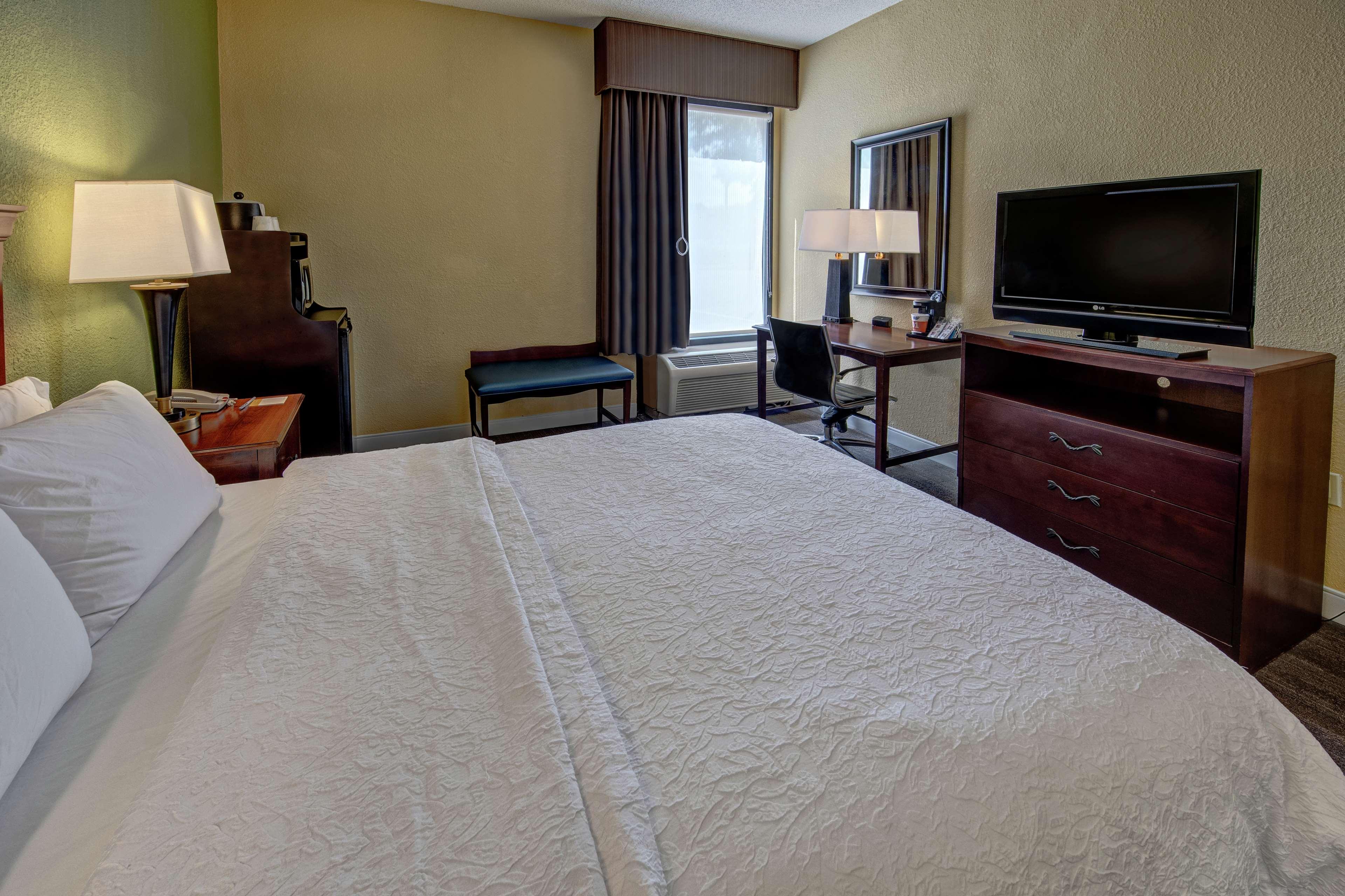 hampton inn raleigh cary