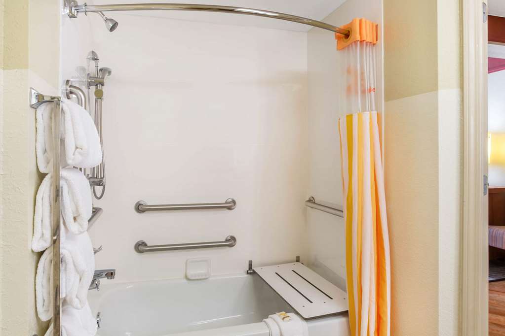 la quinta inn and suites by wyndham raleigh cary