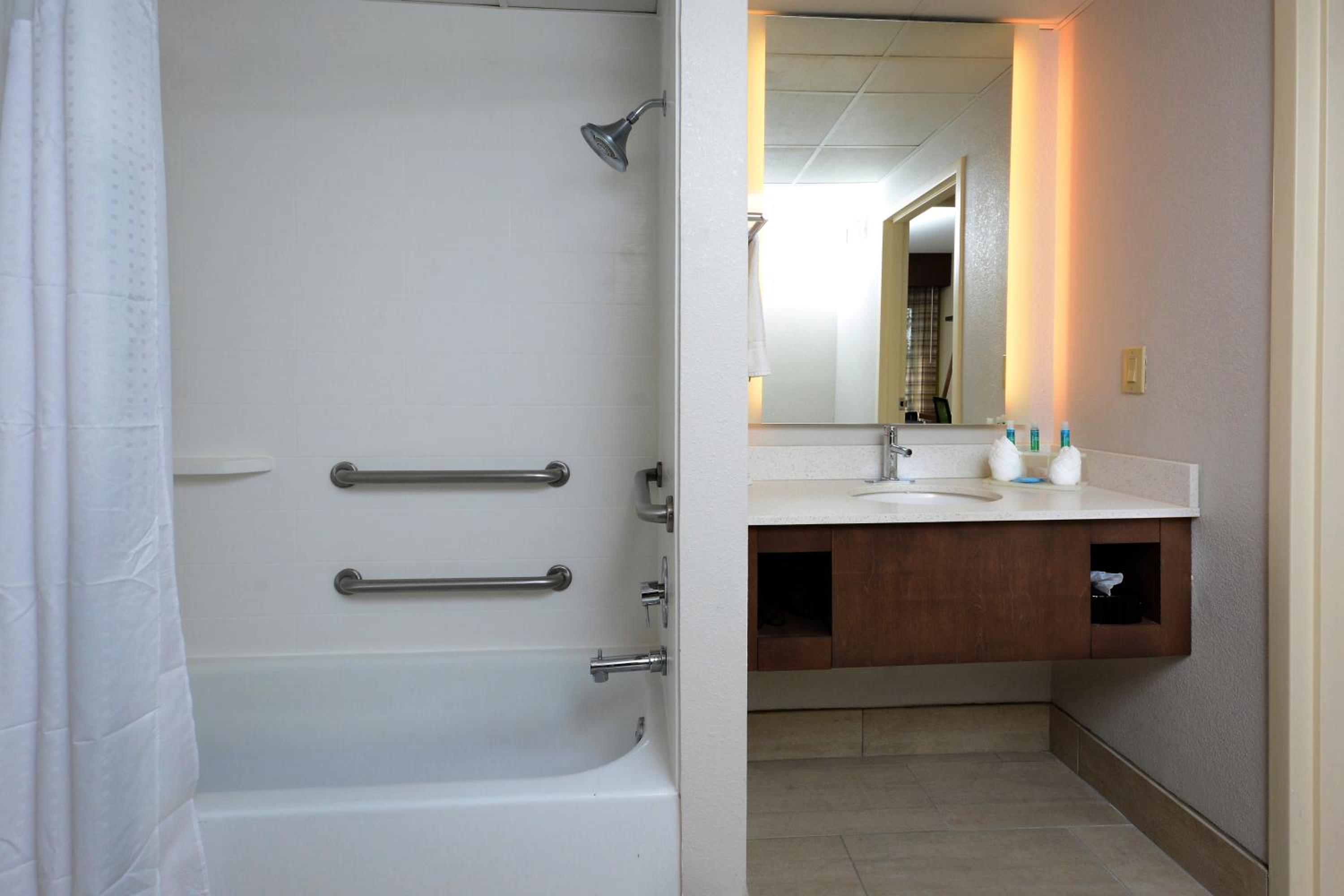 holiday inn express hotel and suites research triangle park