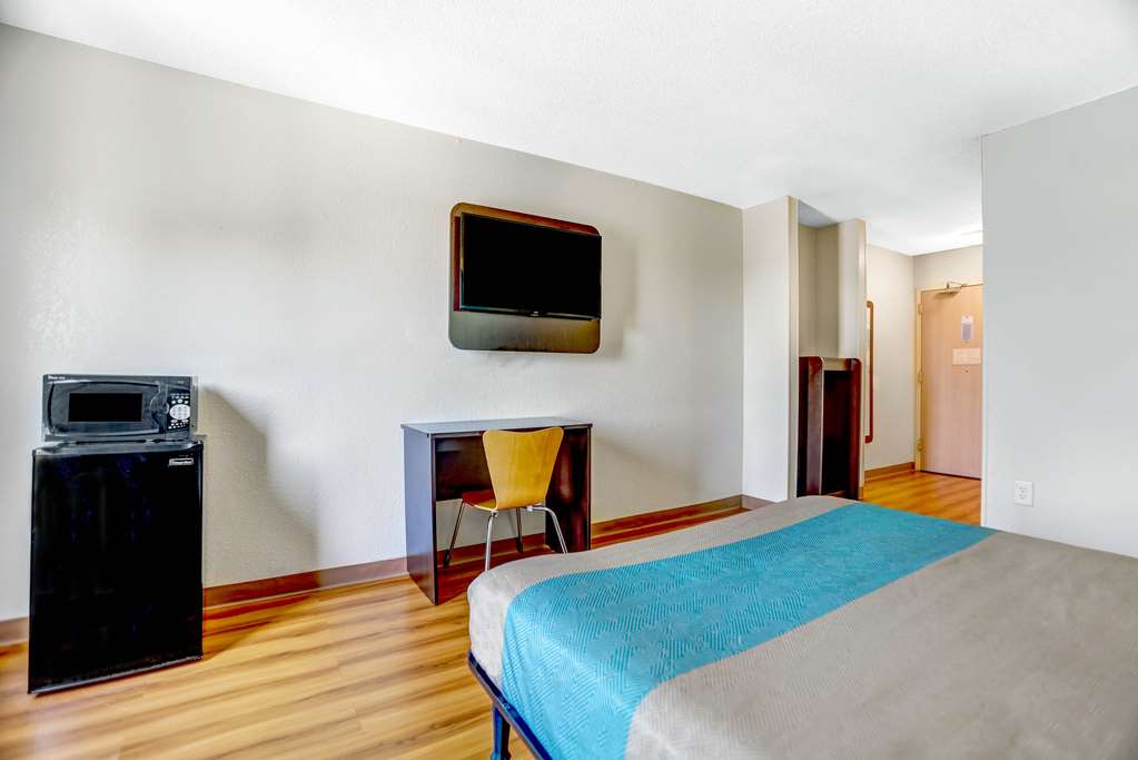 motel 6 raleigh nc north