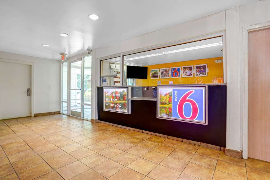 motel 6 raleigh nc north