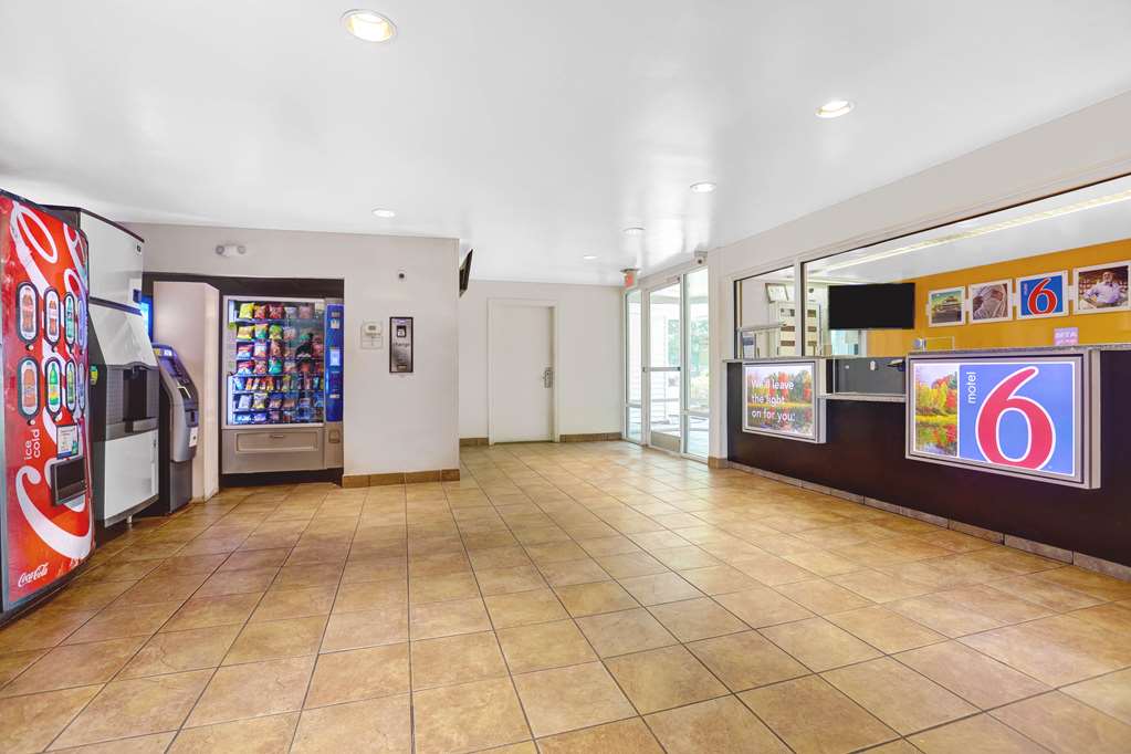 motel 6 raleigh nc north