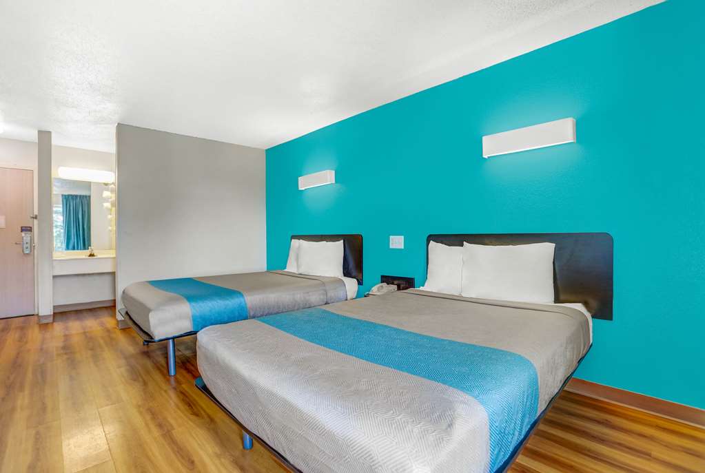 motel 6 raleigh nc north