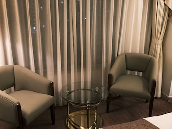 kurashiki royal art hotel