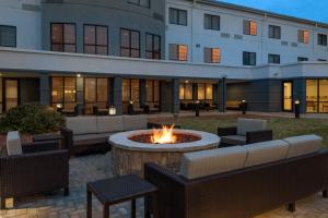 sonesta essential junction city