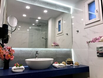 ccb ionian suites by bruskos
