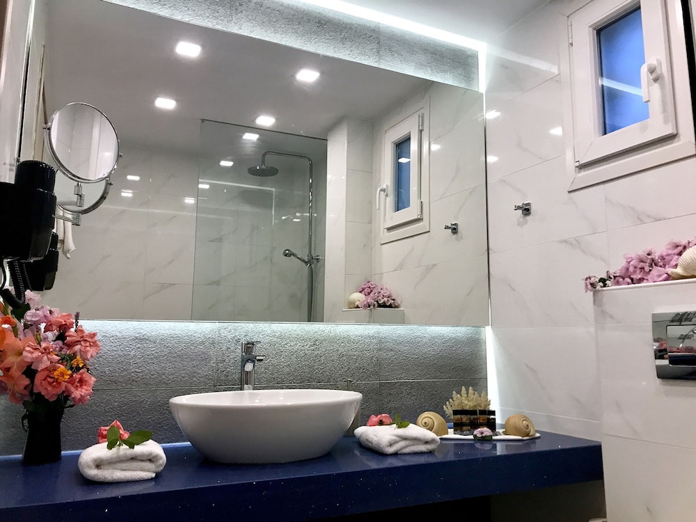 ccb ionian suites by bruskos