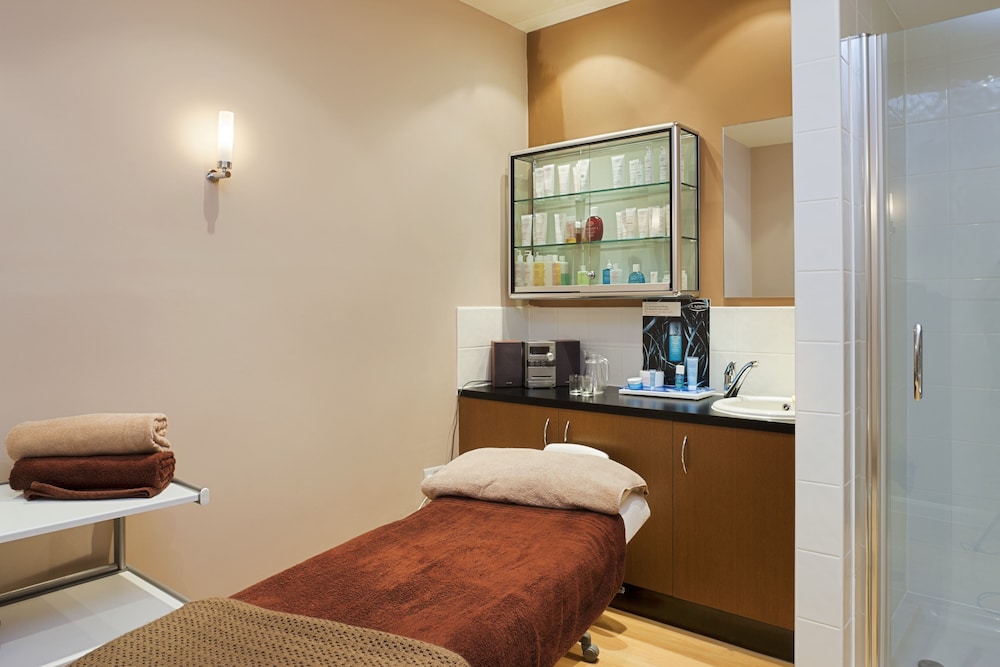 holiday inn corby kettering a43 by ihg