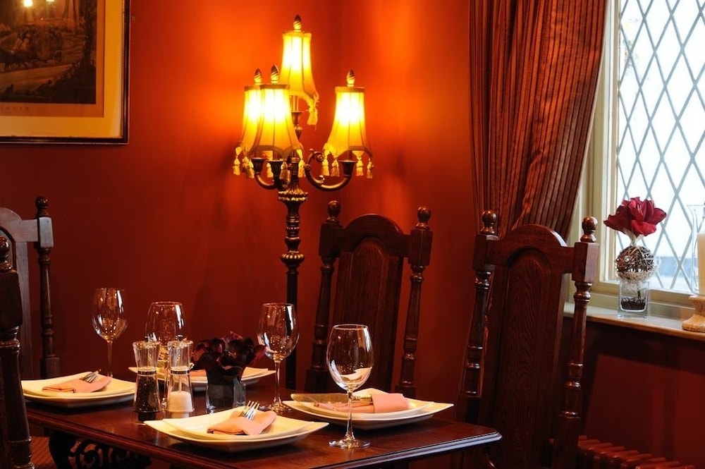 ye olde bell hotel and spa