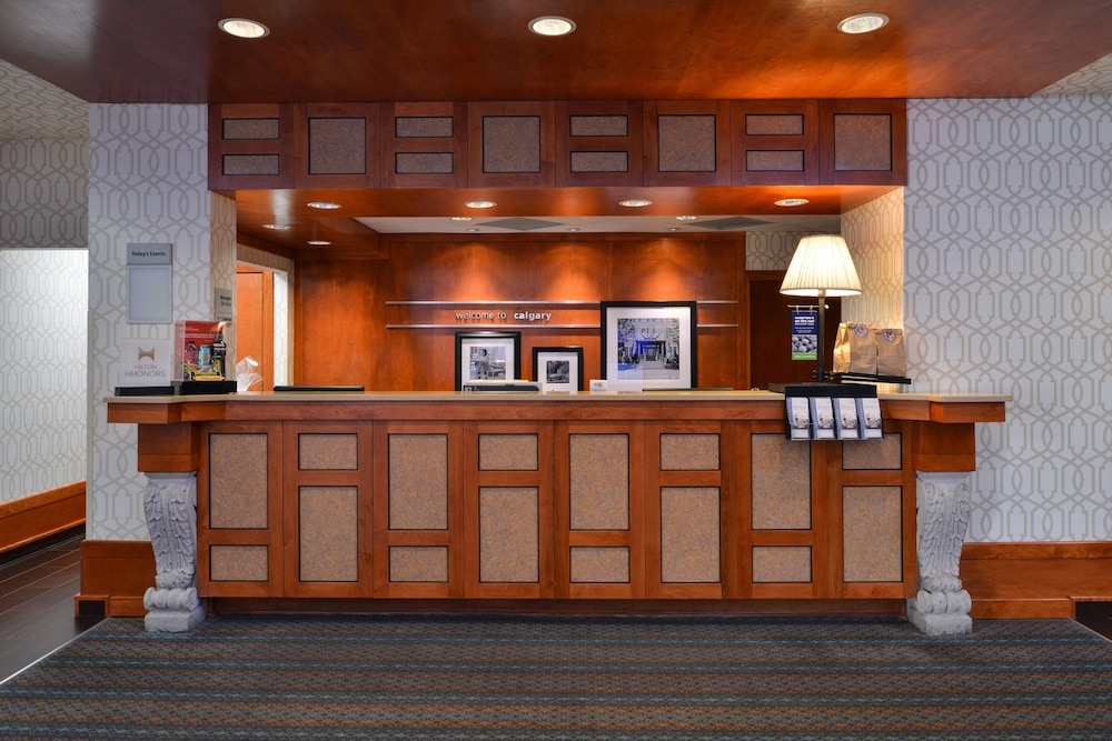 hampton inn and suites by hilton calgary university northwest