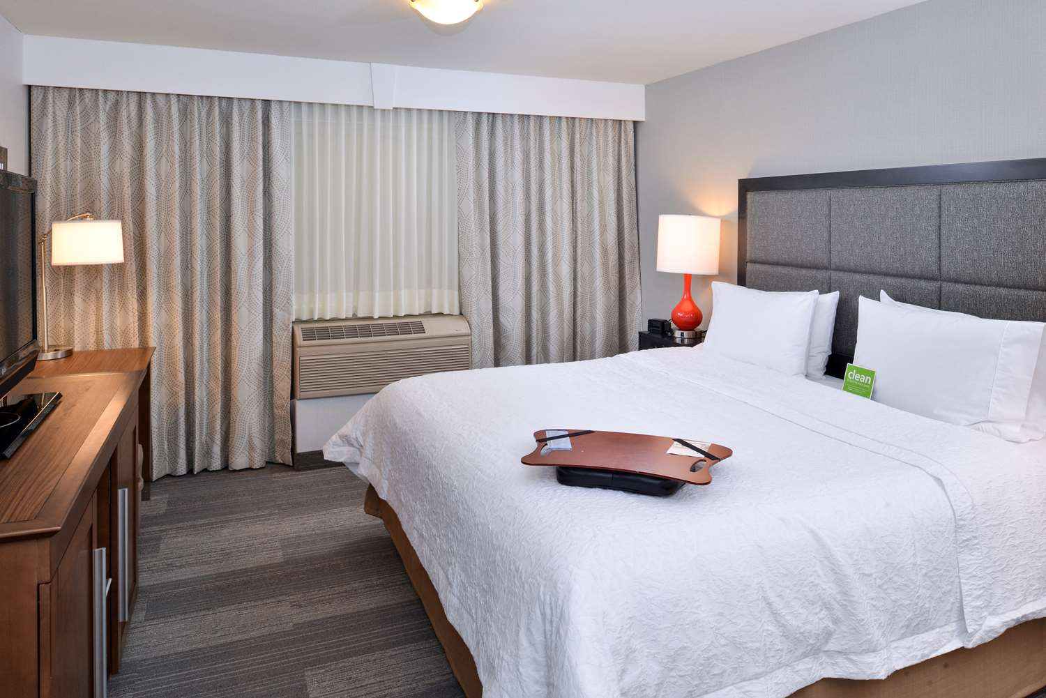 hampton inn and suites by hilton calgary university northwest