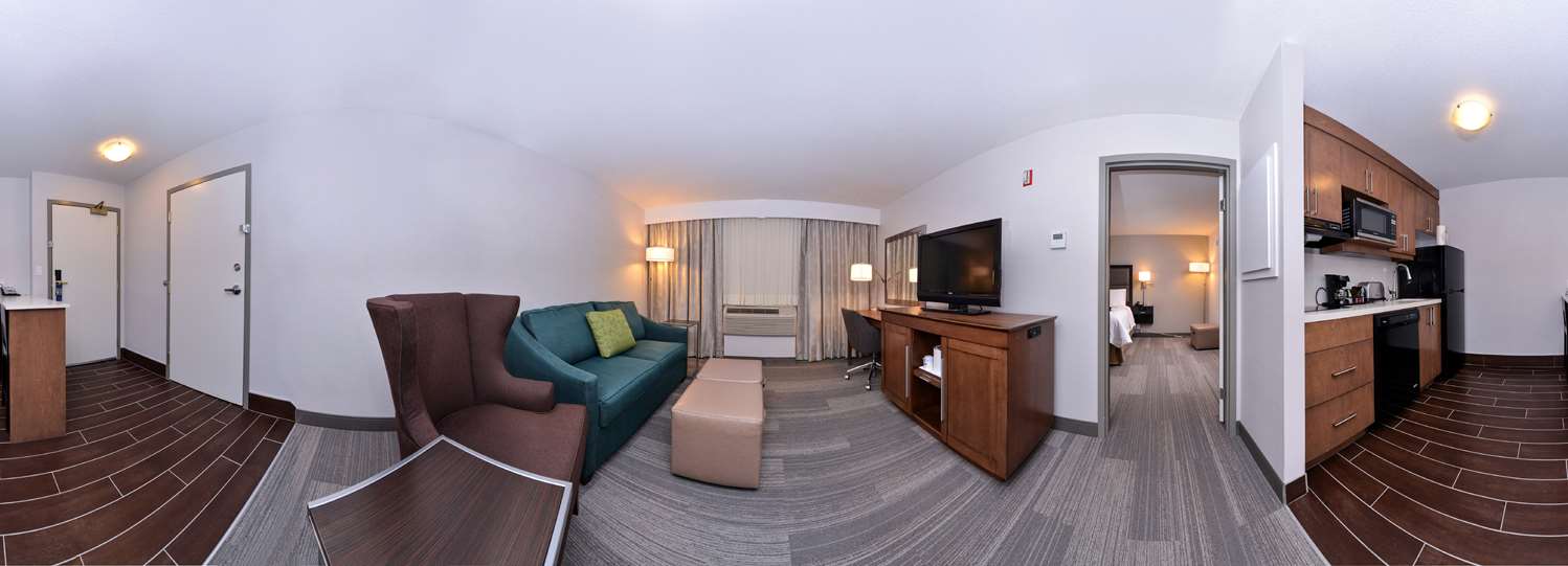 hampton inn and suites by hilton calgary university northwest
