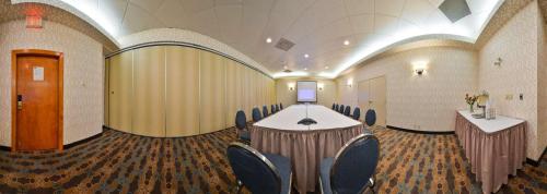 hampton inn and suites by hilton calgary university northwest