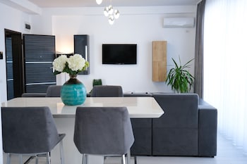 blue chic apartment building stefan mamaia nord