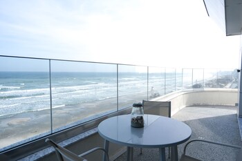 blue chic apartment building stefan mamaia nord