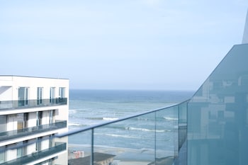 blue chic apartment building stefan mamaia nord