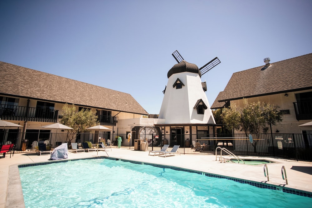 sideways inn