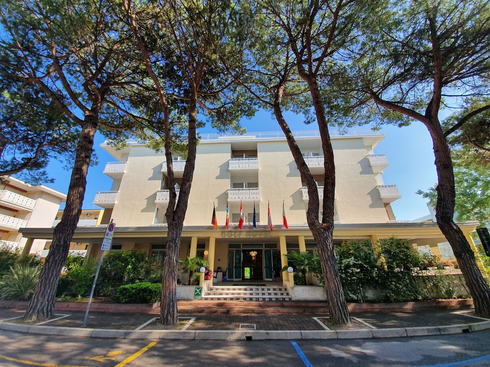 hotel golf
