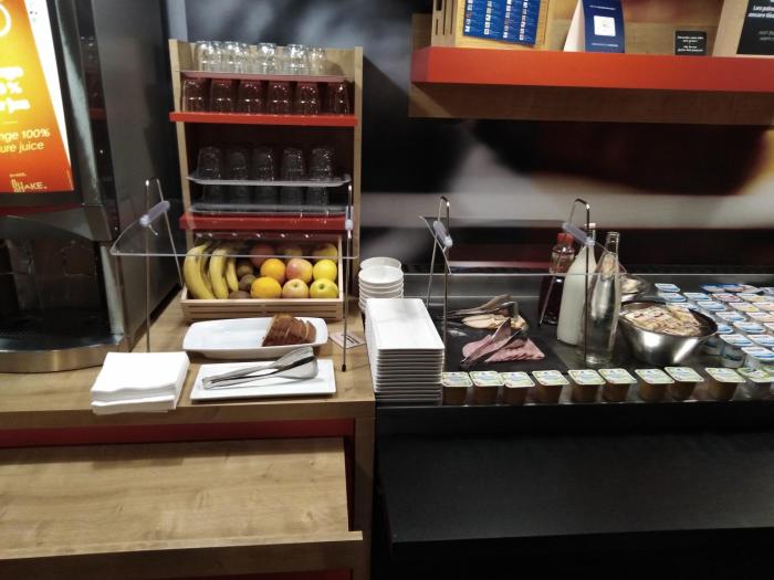 ibis lannion cote de granit rose