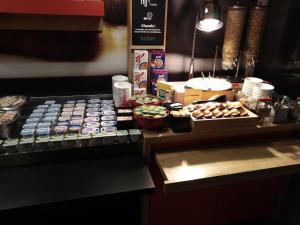 ibis lannion cote de granit rose