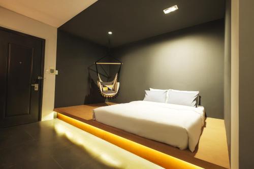 the hammock hotel ben thanh