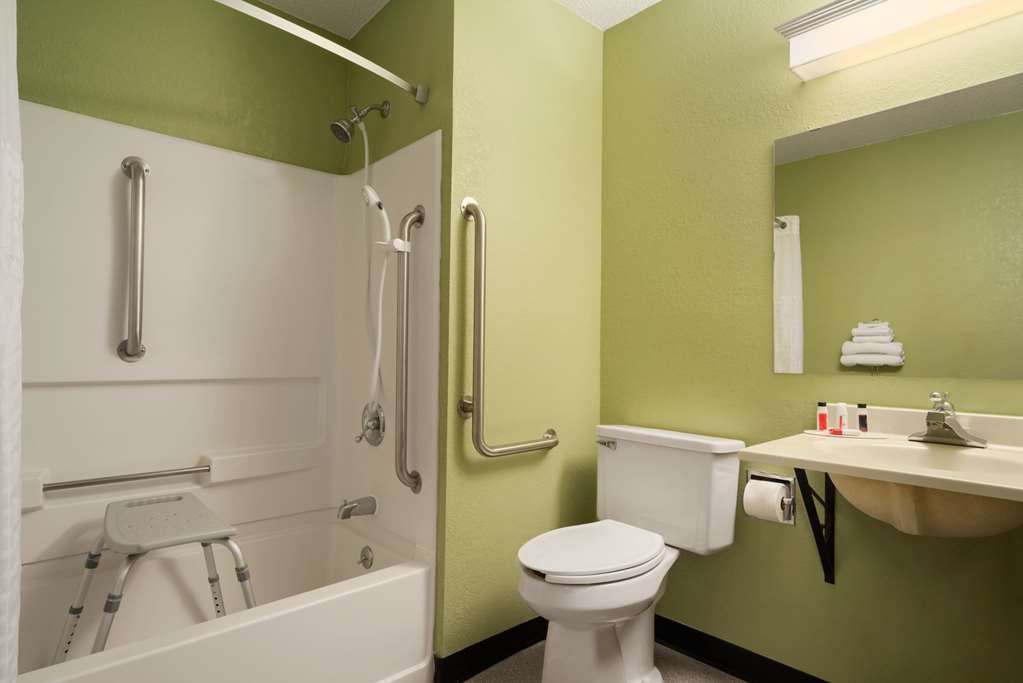 super 8 by wyndham ithaca
