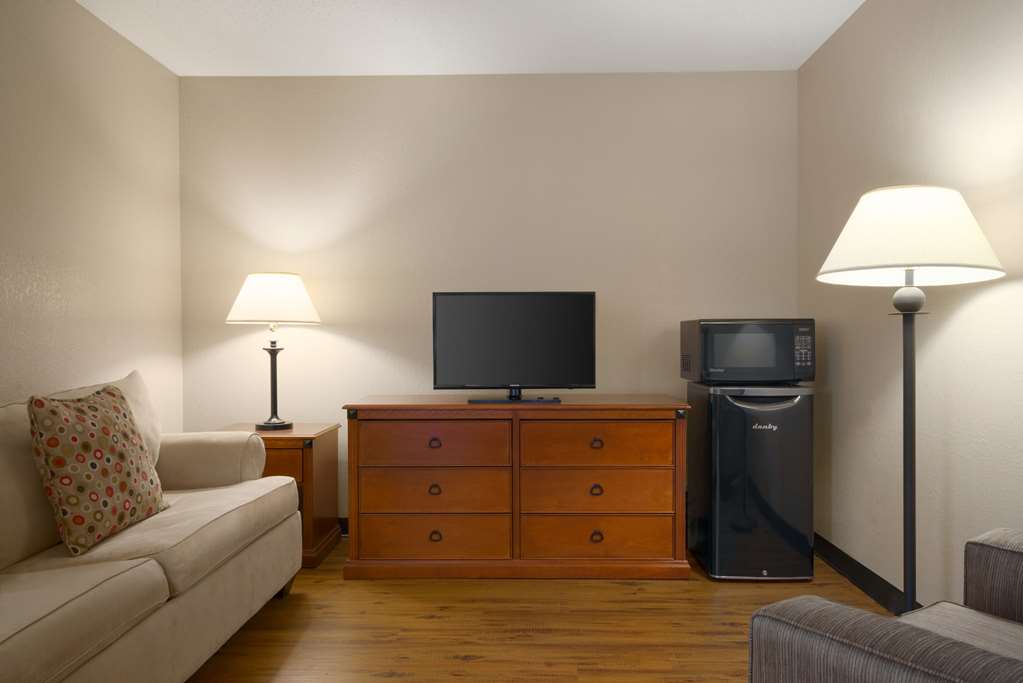 super 8 by wyndham ithaca