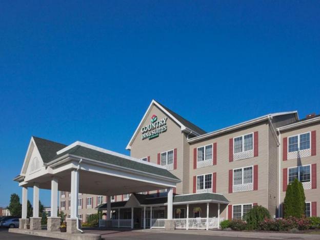 fairfield by marriott inn and suites cortland