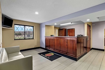 Super 8 By Wyndham Amsterdam,Montgomery>>Amsterdam,2 star
