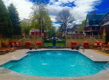 saratoga springs