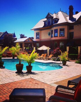saratoga springs
