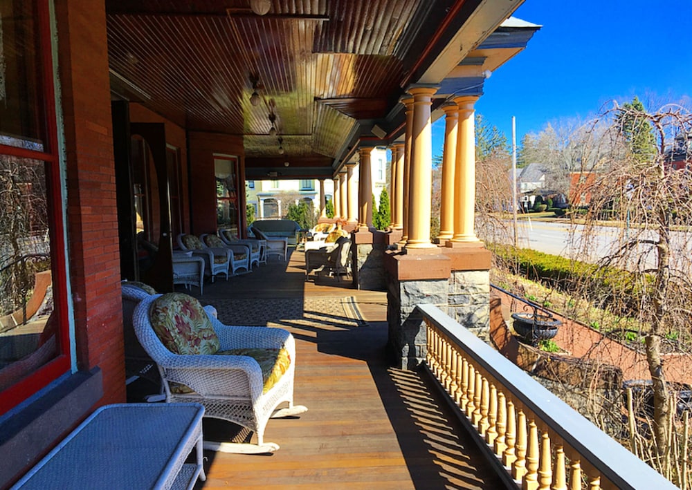 saratoga springs