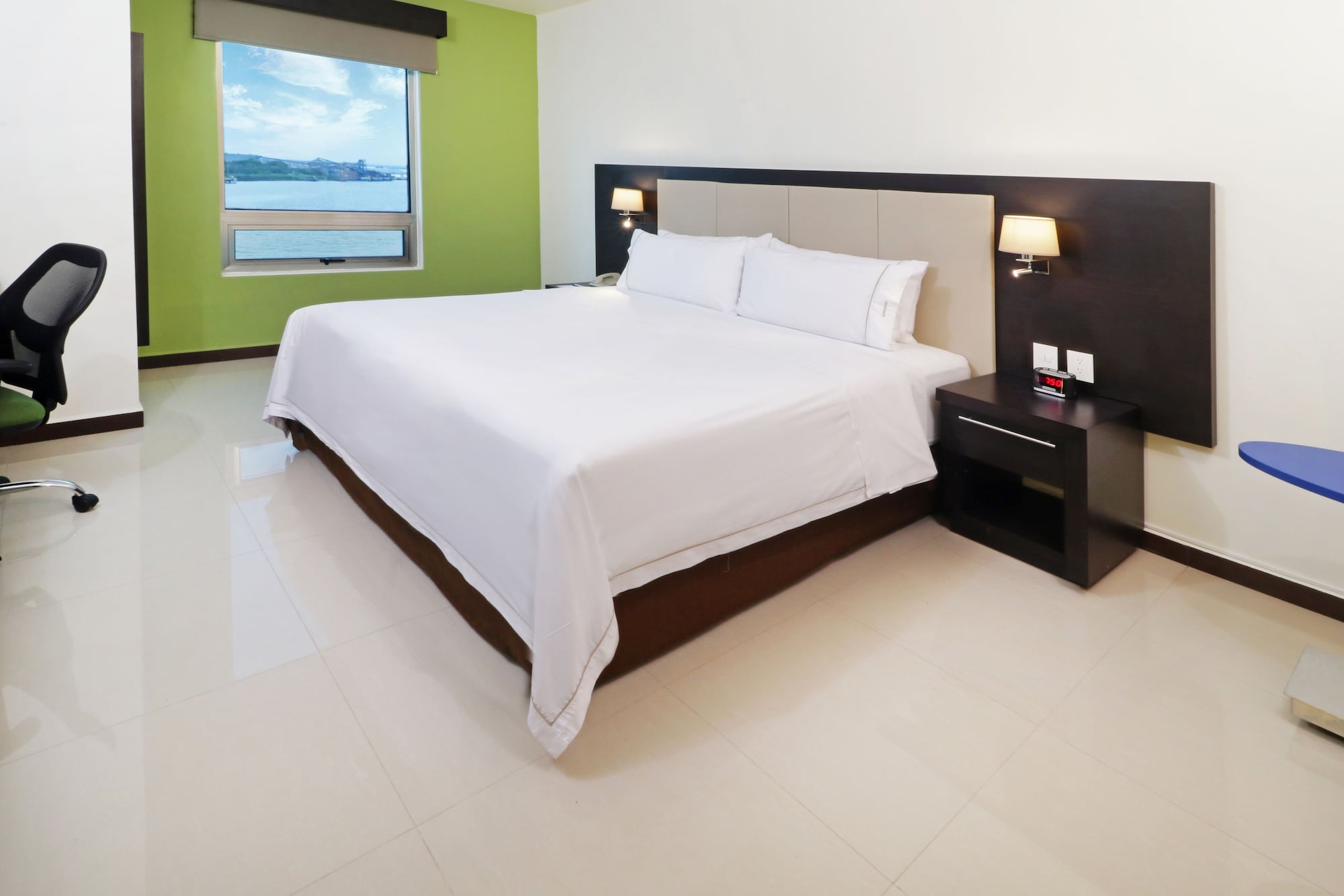 holiday inn express tuxpan an ihg hotel
