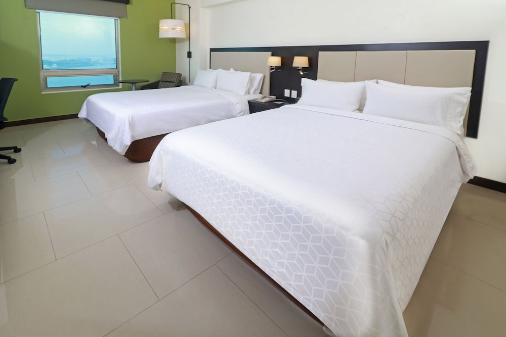 holiday inn express tuxpan an ihg hotel