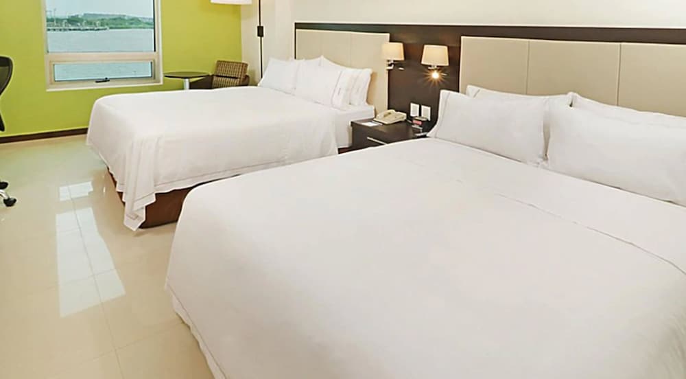 holiday inn express tuxpan an ihg hotel