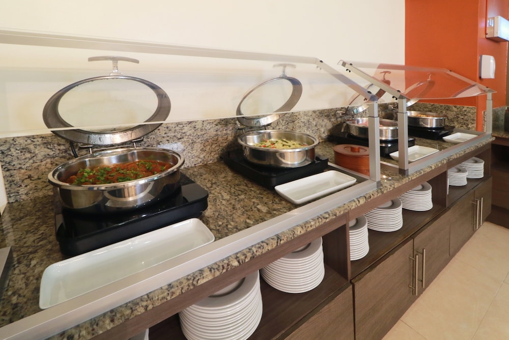 holiday inn express tuxpan an ihg hotel